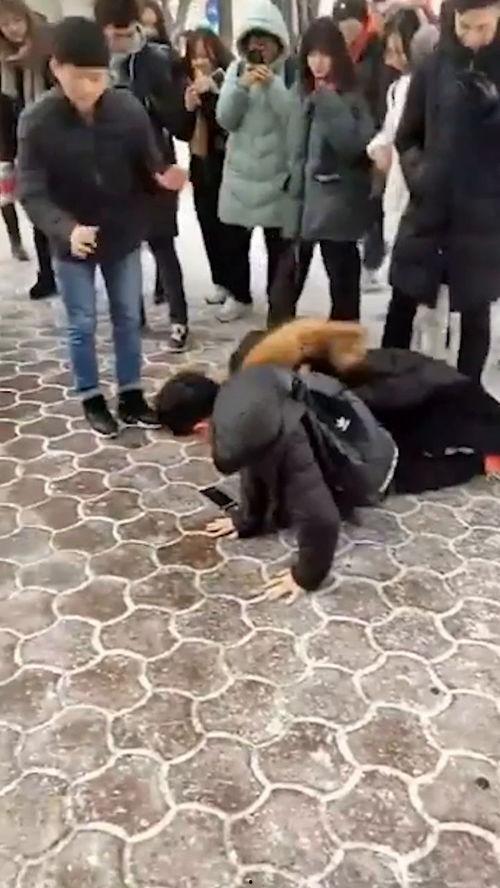 全网最悲惨的吃瓜群众,见证人间百态,泪洒键盘成常态